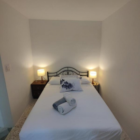 Malta Holiday Experience - minutes from the sea!